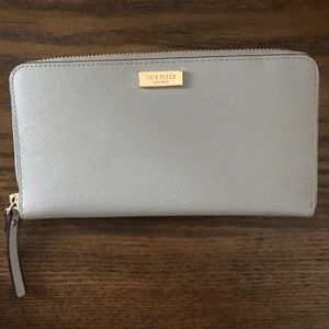 Kate Spade Zipper Wallet